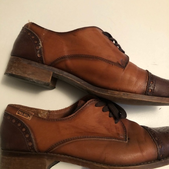 Pikolinos Leather Shoe - Picture 4 of 6